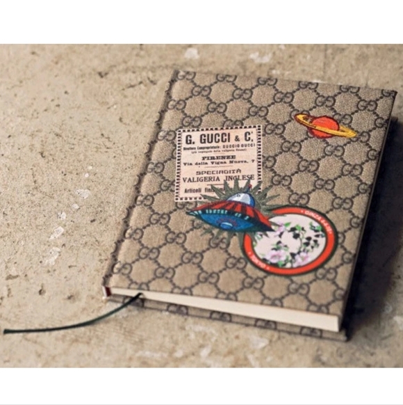 MY GUCCI BOOK - Picture 7 of 7